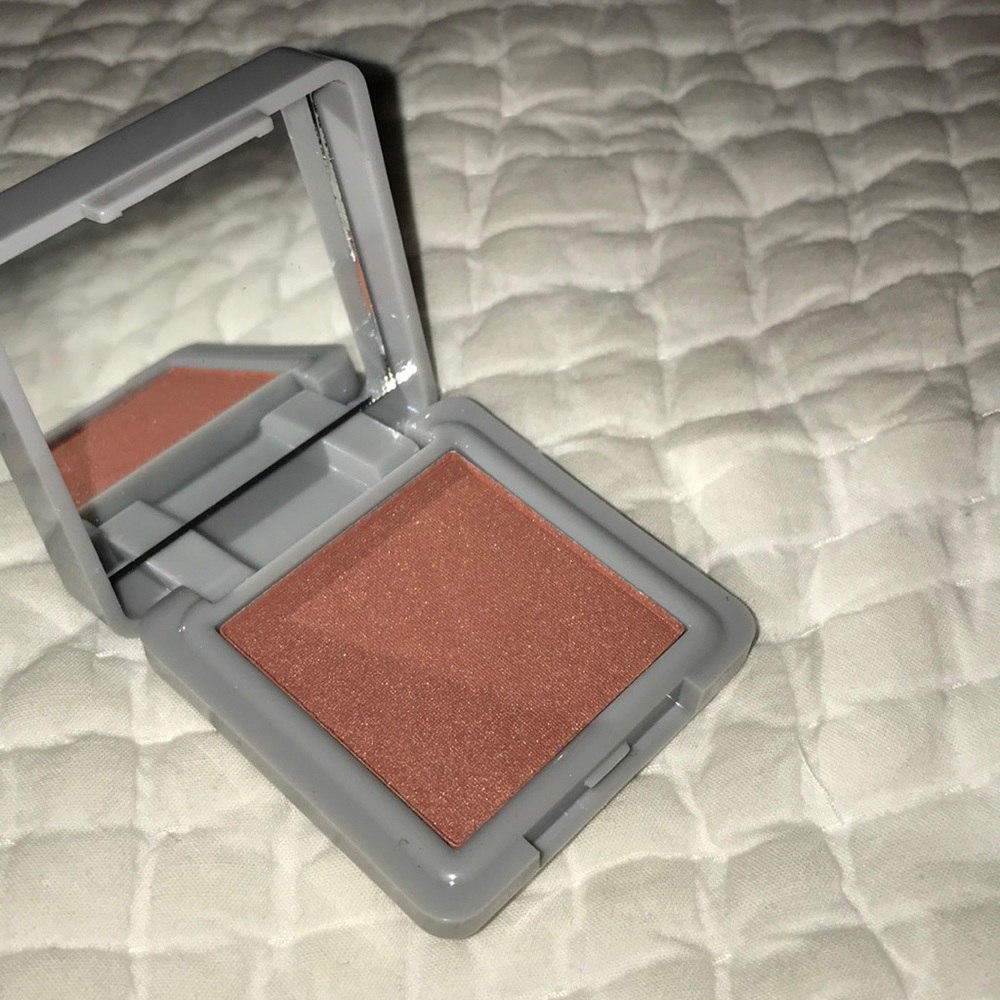 Bang beauty blush-cheeky